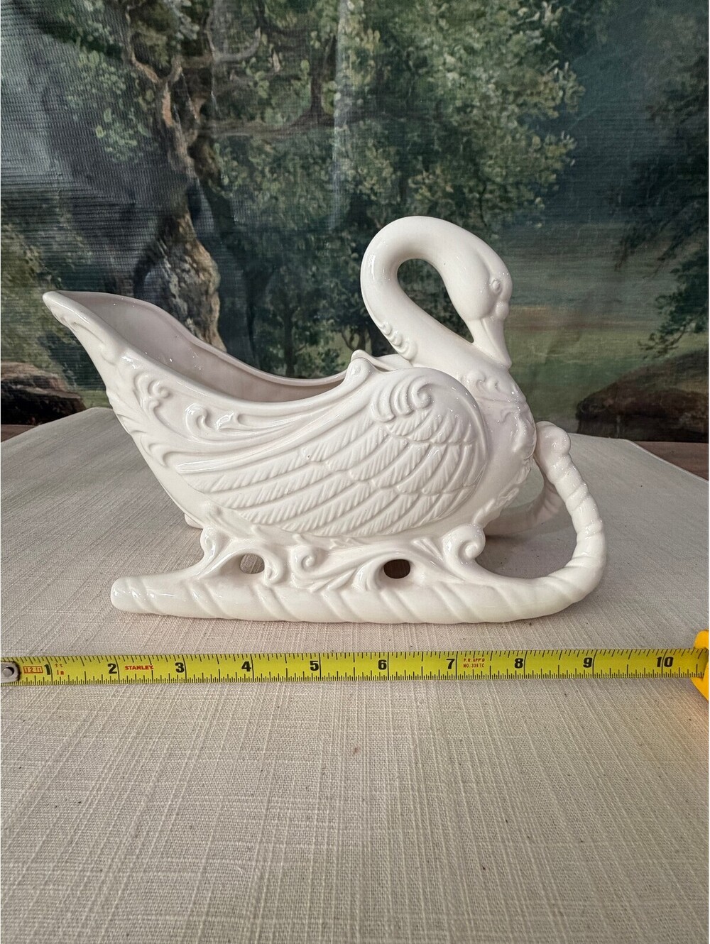 White Swan Planter